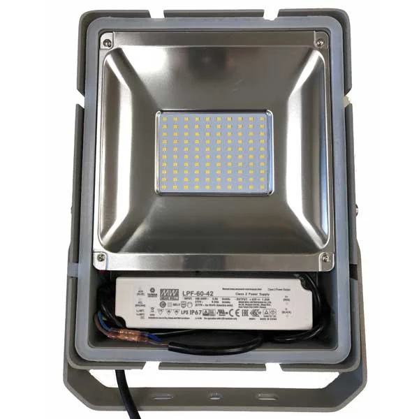 LEDstrålkastare 50W IP66 inuti