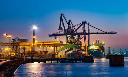 LED belysning för hamnar och fartyg