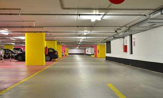LED belysning i parkeringsgarage